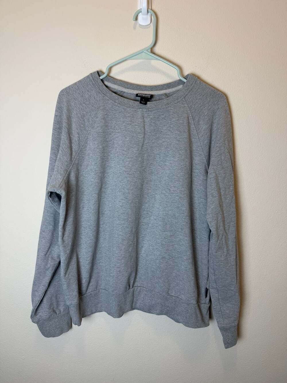 Patagonia Organic Cotton Sweatshirt Size L Gray